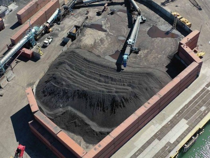 Levin-Richmond coal export terminal in Richmond, CA (Credit: SF Baykeeper)